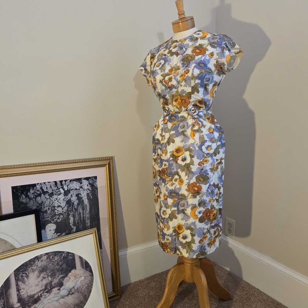 Vintage Silk Floral Print Dress With Pockets - Picture 2 of 8